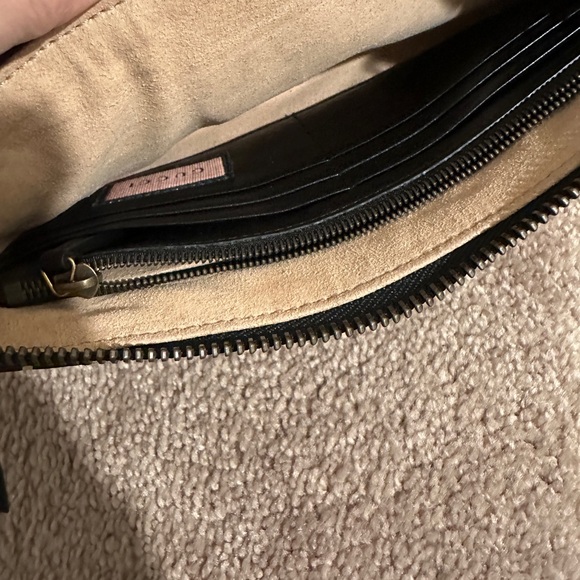 Bundle of gucci loafers and mini bag - Picture 10 of 15
